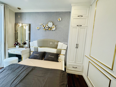  Căn hộ Vinhomes Central Park hướng ban công nam đầy đủ nội thất Châu Âu