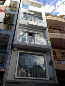  Nhà phố Đường Huỳnh Văn Bánh 3 tầng diện tích 44.7m² hướng nam pháp lý sổ đỏ