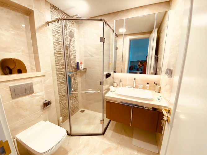  Căn hộ Vinhomes Golden River hướng ban công đông bắc đầy đủ nội thất diện tích 46.8m²