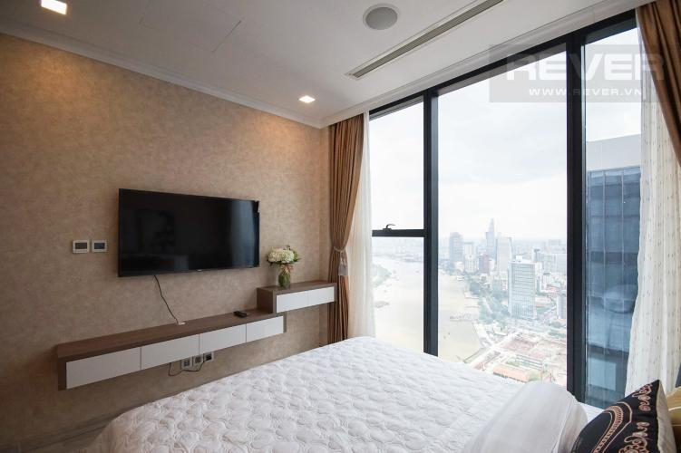  Căn hộ Vinhomes Golden River đầy đủ nội thất diện tích 159.5m².