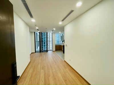  Căn hộ Eco Green Saigon hướng ban công tây đầy đủ nội thất diện tích 60.7m²