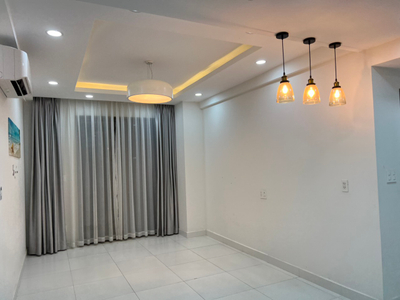 Căn hộ Saigon South Residence, Huyện Nhà Bè Căn hộ Saigon South Residence tầng 8 diện tích 73m2, ban công hướng Đông.