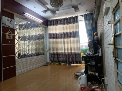 Căn hộ Bàu Cát 2, Quận Tân Bình Căn hộ Bàu Cát 2 tầng 2 có 1 phòng ngủ, nội thất cơ bản.