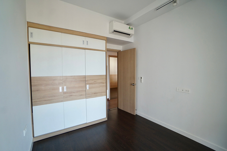 Căn hộ Golden Mansion, Quận Phú Nhuận Căn hộ Golden Mansion tầng 11 cửa hướng Bắc, nội thất đầy đủ.