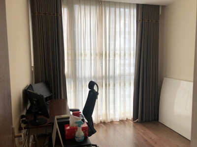 Căn hộ Vinhomes Central Park, Quận Bình Thạnh Căn hộ Vinhomes Central Park tầng 10 diện tích 79.2m2, đầy đủ nội thất.