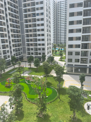  Căn hộ Vinhomes Grand Park hướng ban công tây nam không có nội thất diện tích 69.2m²