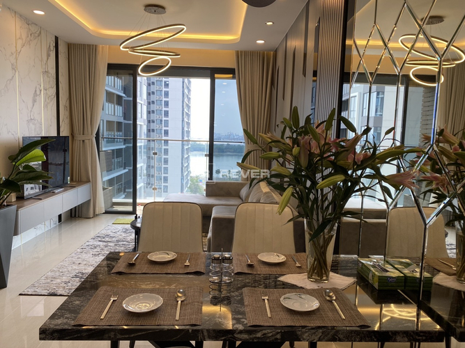  Căn hộ One Verandah hướng ban công tây nam nội thất cơ bản diện tích 108m²