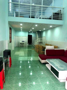 Nhà phố Quận 9 Nhà phố có cửa hướng Tây Bắc, hẻm xe hơi thông tứ tung.