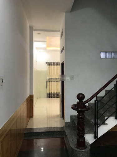 Nhà phố Quận Bình Tân Nhà phố diện tích 4mx 15m, thích hợp để kinh doanh, văn phòng và ở.