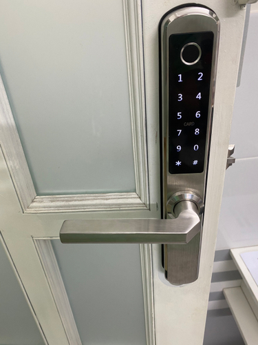  Căn hộ 336/1Bis Phan Văn Trị tầng thấp tiện di chuyển, nội thất cơ bản.