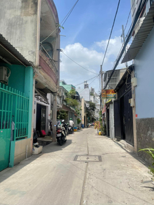 Nhà phố Quận Bình Tân Nhà phố thiết kế 1 trệt, 2 lầu diện tích 41.8m2, khu vực dân cư hiện hữu.