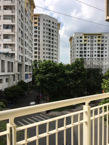 Căn hộ Phú Thọ, Quận 11 Căn hộ Phú Thọ tầng 2 có 2 phòng ngủ, nội thất cơ bản.