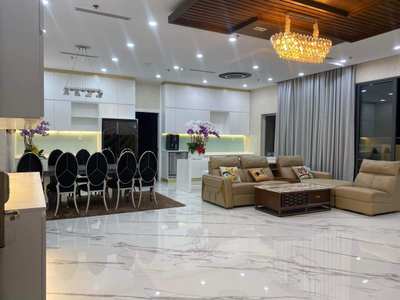 Penthouse Vinhomes Central Park, Quận Bình Thạnh Penthouse Vinhomes Central Park diện tích 206m2, đầy đủ nội thất.