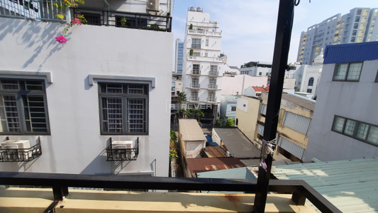  Nhà phố Đường Nguyễn Cửu Vân 3 tầng diện tích 94.4m² hướng tây nam pháp lý sổ hồng.