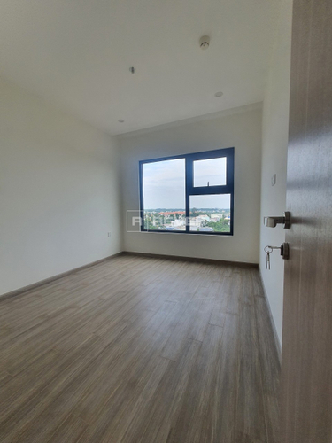  Căn hộ Vinhomes Grand Park hướng ban công nam nội thất cơ bản diện tích 46.7m².