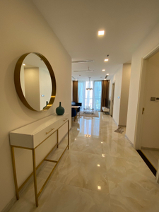 Căn hộ Vinhomes Golden River, Quận 1 Căn hộ Vinhomes Golden River tầng cao view thoáng mát, đầy đủ nội thất.