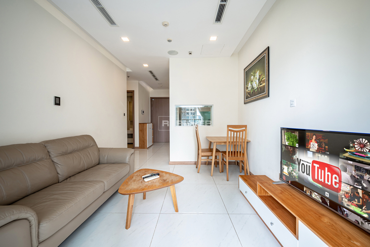  Căn hộ Vinhomes Central Park hướng ban công tây nam đầy đủ nội thất diện tích 52.7m².