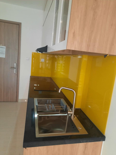 Căn hộ Vinhomes Grand Park, Quận 9 Căn hộ Vinhomes Grand Park tầng 16 thiết kế hiện đại, đã làm sẵn bếp và rèm.