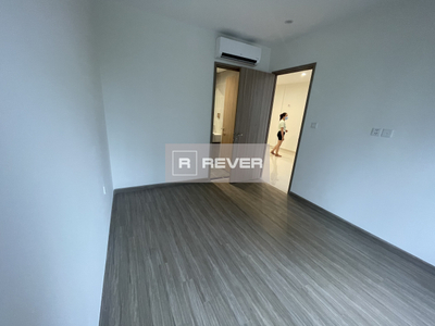  Căn hộ Vinhomes Grand Park có 2 phòng ngủ, nội thất cơ bản.