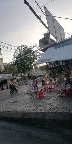 Nhà phố Quận 8 Nhà phố mặt tiền đường Phạm Thế Hiển, cách cầu Chữ Y 300m.