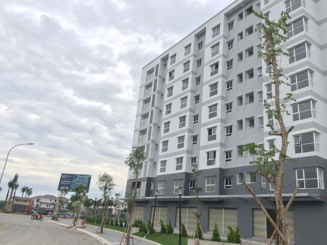 Căn hộ Ehome S Nam Sài Gòn, Huyện Bình Chánh Căn hộ Ehome S Nam Sài Gòn tầng 6 ban công hướng Bắc mát mẻ.