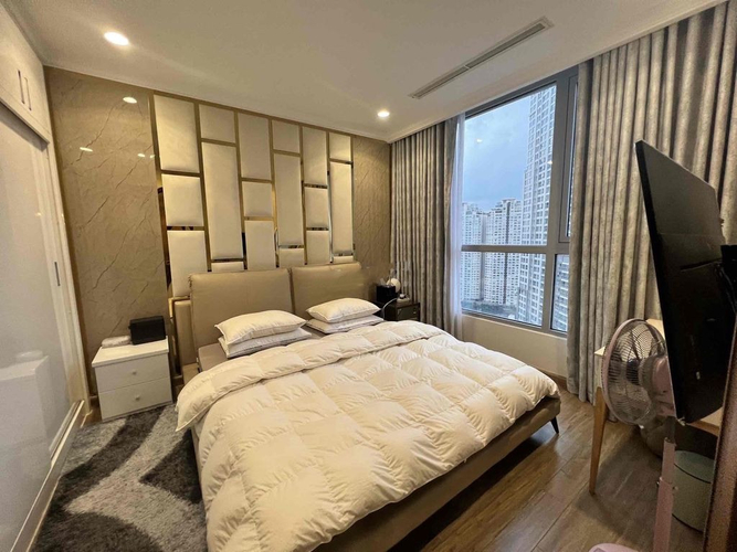 Căn hộ Vinhomes Central Park, Quận Bình Thạnh Căn hộ đầy đủ nội thất Vinhomes Central Park tầng 25, view đón gió mát.