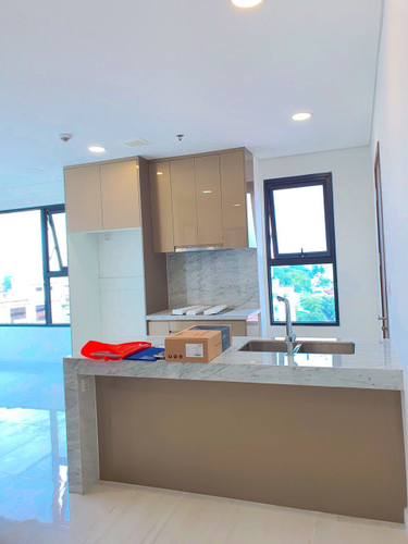 Căn hộ Kingdom 101, Quận 10 Căn hộ Kingdom 101 tầng 8 có 2 phòng ngủ, không có nội thất.