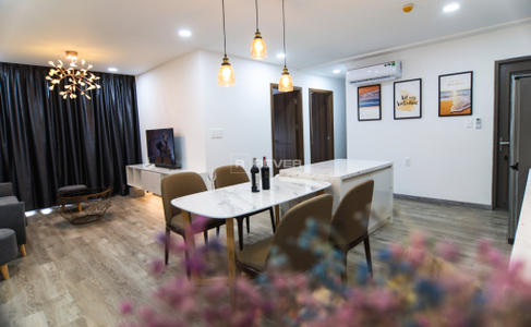 z4260734004151_fcb678cafa121e929ce889fa5ea15938.jpg Căn hộ Saigon South Residence hướng Nam, diện tích 95m²