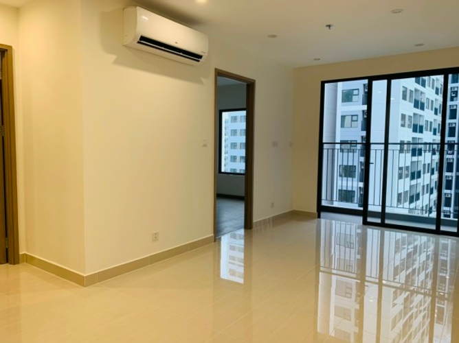  Căn hộ Vinhomes Grand Park hướng ban công tây bắc không có nội thất diện tích 59m²
