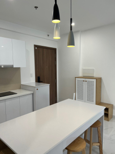  Căn hộ D'Lusso hướng ban công tây bắc đầy đủ nội thất diện tích 68.5m²