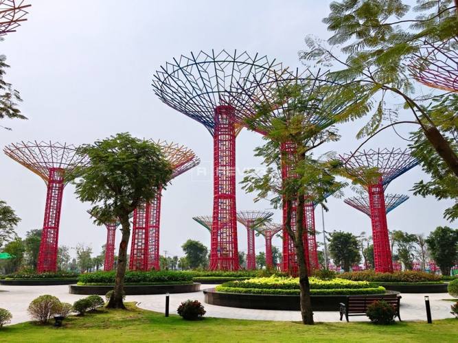  Căn hộ Vinhomes Grand Park hướng ban công đông nam đầy đủ nội thất diện tích 69m²