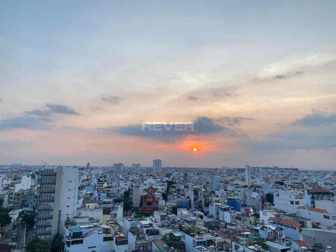 Căn hộ Oriental Plaza, Quận Tân Phú Căn hộ Oriental Plaza tầng 9 thiết kế hiện đại, nội thất cơ bản.