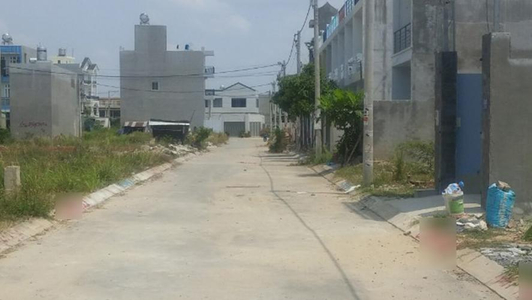 Nhà phố Quận 9 Nhà phố có cửa hướng Tây Bắc, hẻm xe hơi thông tứ tung.