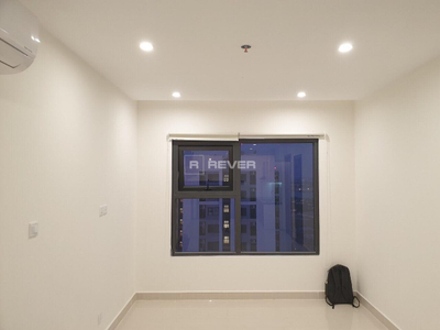 350385855_6648028781897412_6705456535377990416_n.jpg Căn hộ Vinhomes Grand Park hướng ban công tây bắc không có nội thất diện tích 59.2m²