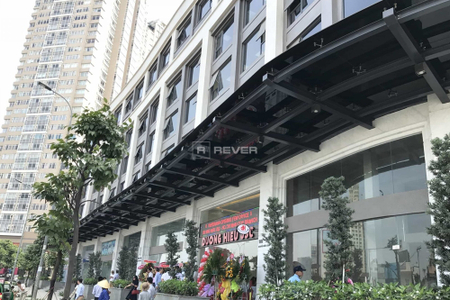  Cho thuê căn hộ 3PN tại Saigon Pearl hướng Bắc, diện tích 135m2