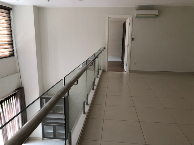 Duplex Masteri Thảo Điền, Quận 2 Duplex Masteri Thảo Điền có 3 phòng ngủ, nội thất cơ bản.