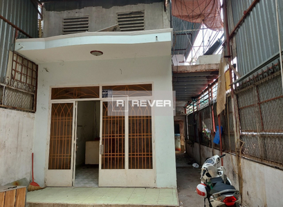  Nhà phố Đường Tây Hoà 2 tầng diện tích 100m².