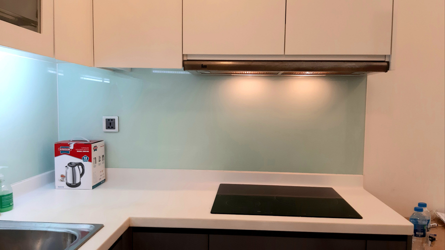 Studio Vinhomes Central Park, Quận Bình Thạnh Studio Vinhomes Grand Park tầng 30, bàn giao đầy đủ nội thất.