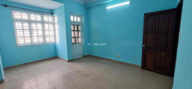  Nhà phố Đường Nguyễn Trọng Tuyển 3 tầng diện tích 72m² hướng tây.