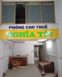 Khách sạn Quận 6 Khách sạn thiết kế 3 tầng có sân thượng, gồm 9 phòng kinh doanh.