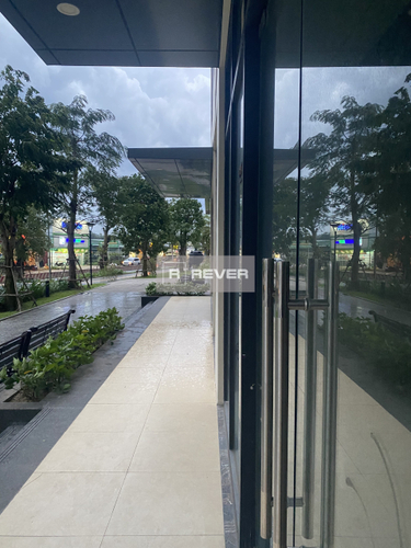  Shophouse Vinhomes Grand Park diện tích 51m2, không nội thất.