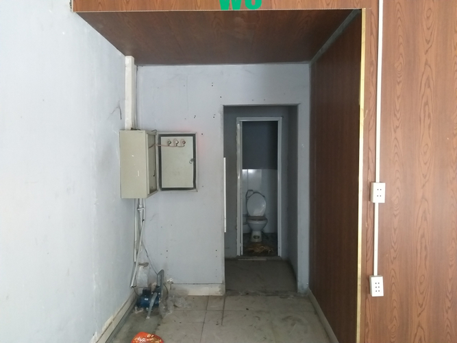 Mặt bằng kinh doanh Quận Bình Tân Mặt bằng kinh doanh có 2 mặt tiền thoáng mát, diện tích 147m2 vuông đẹp.