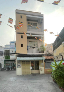 Nhà hẻm xe hơi đường Lê Thị Riêng khu dân cư sầm uất, diện tích 30.1m2.