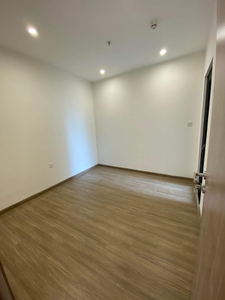  Căn hộ Vinhomes Grand Park hướng ban công đông nam không có nội thất diện tích 59m².