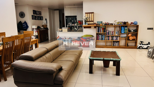  Căn hộ The Estella tầng cao mát mẻ, nội thất cơ bản.