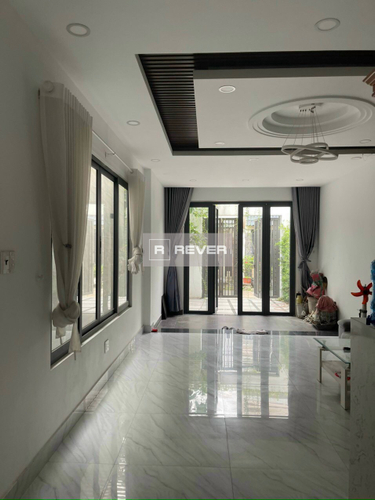  Nhà phố đường Nguyễn Ánh Thủ thiết kế 2 tầng đúc kiên cố.
