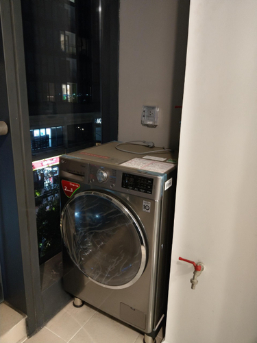 1678679504037.jpg Office-tel Vinhomes Golden River đầy đủ nội thất diện tích 44m²