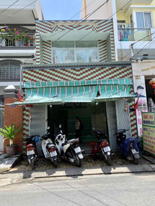 Nhà mặt tiền đường Nguyễn Trọng Trí đối diện bến xe miền Tây.