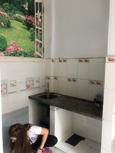 Nhà phố Quận Tân Phú Nhà phố đường Âu Cơ sầm uất, thiết kế 1 trệt, 1 lửng và 1 lầu chắc chắn.