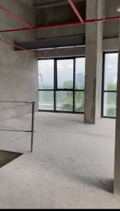  Shophouse Vinhomes Golden River diện tích 127.4m2, nội thất cơ bản.